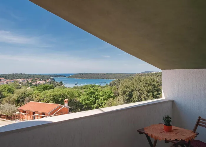 Stunning Apartment In Pula With 1 Bedrooms And Wifi